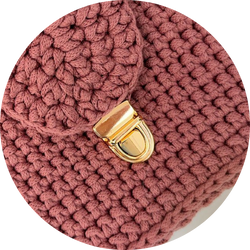 foto descricao fecho grande com botao 1